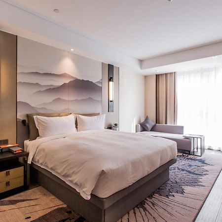 Howard Johnson By Wyndham Life Zhuoyuan Нінбо Екстер'єр фото