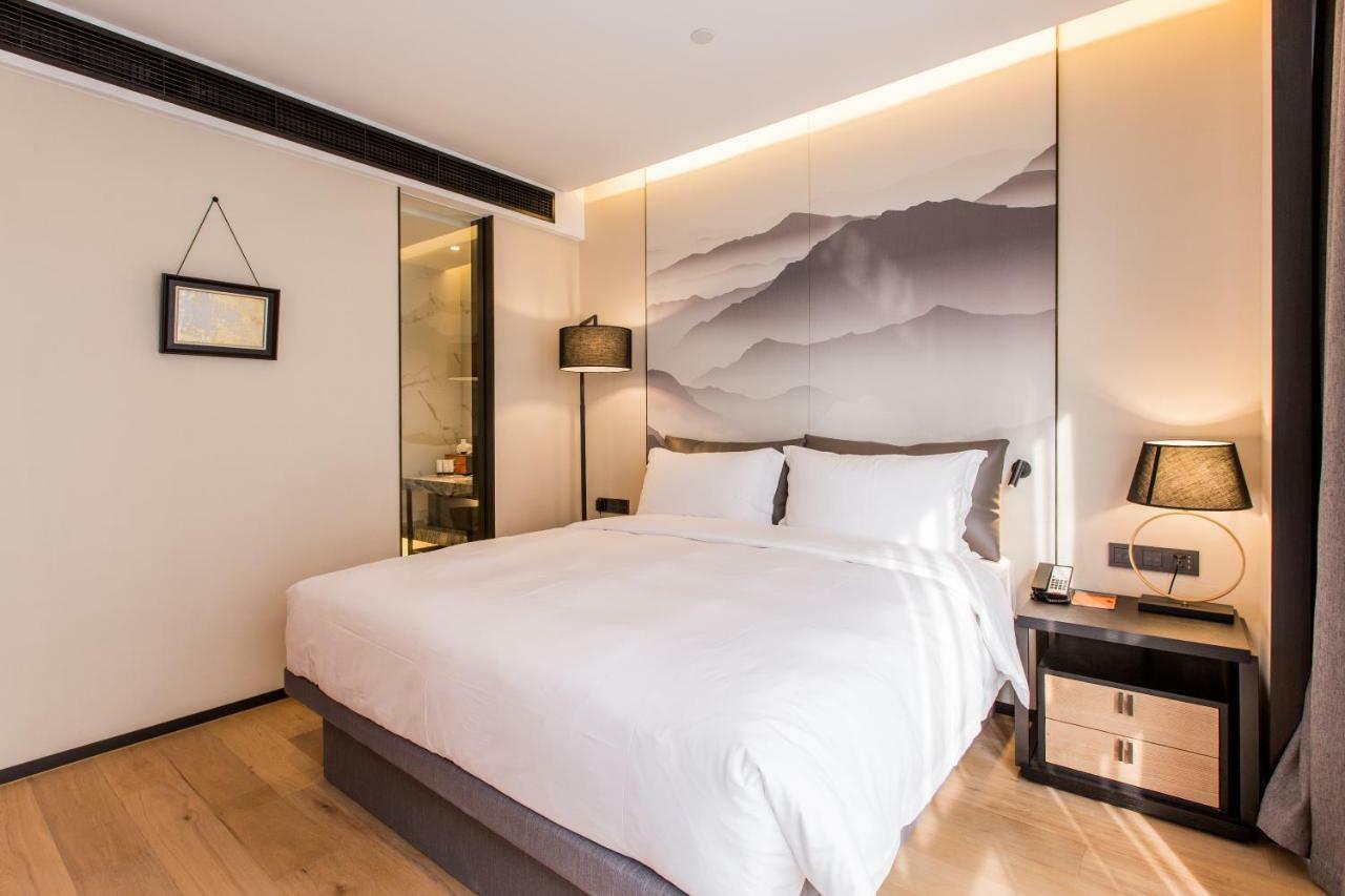 Howard Johnson By Wyndham Life Zhuoyuan Нінбо Екстер'єр фото
