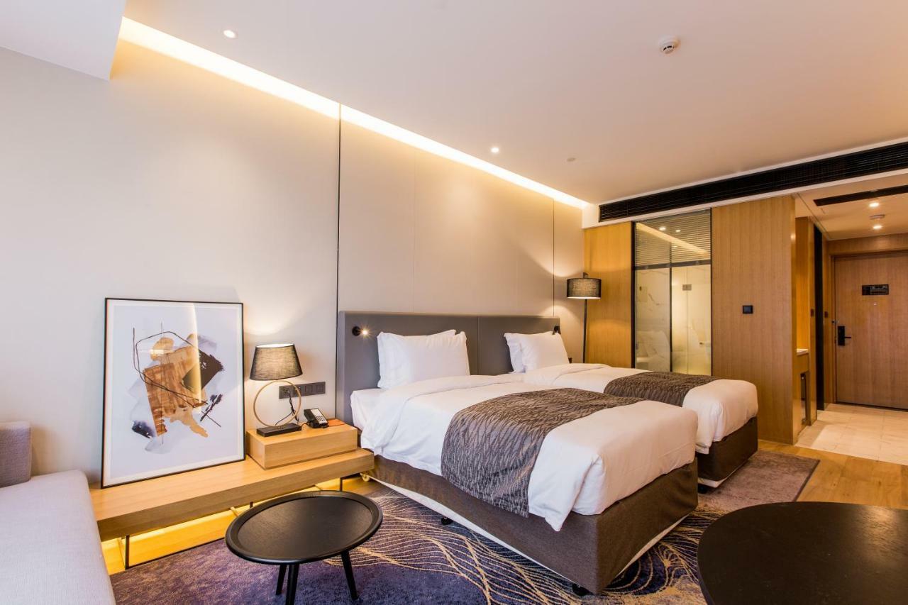 Howard Johnson By Wyndham Life Zhuoyuan Нінбо Екстер'єр фото
