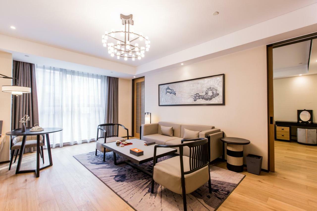 Howard Johnson By Wyndham Life Zhuoyuan Нінбо Екстер'єр фото