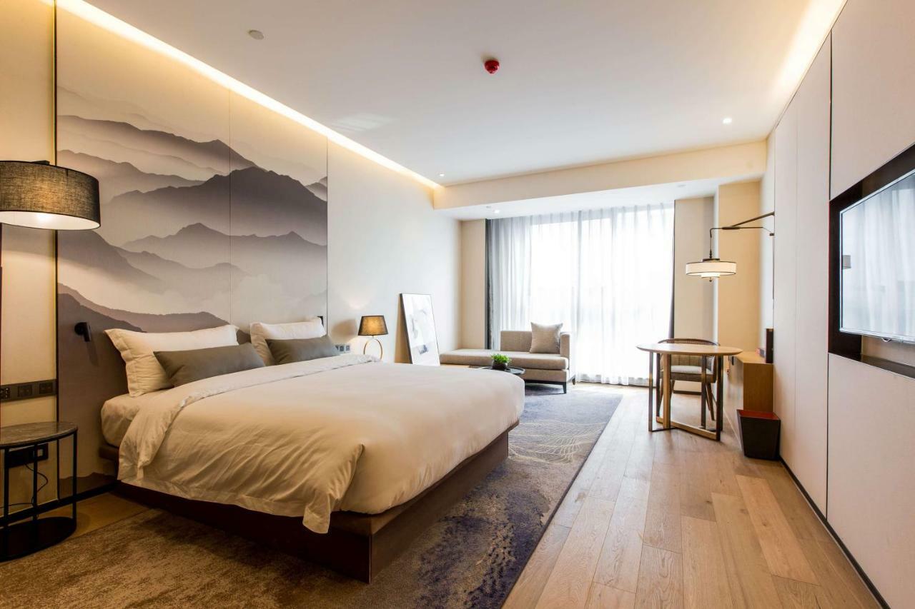 Howard Johnson By Wyndham Life Zhuoyuan Нінбо Екстер'єр фото