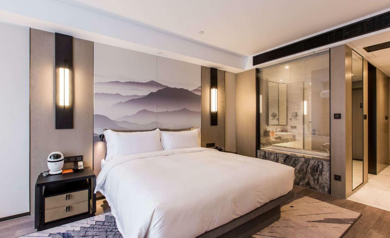 Howard Johnson By Wyndham Life Zhuoyuan Нінбо Екстер'єр фото