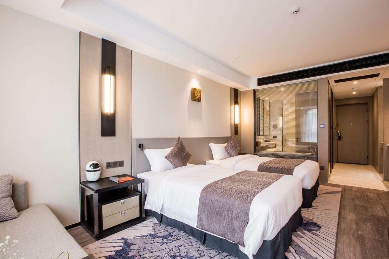 Howard Johnson By Wyndham Life Zhuoyuan Нінбо Екстер'єр фото